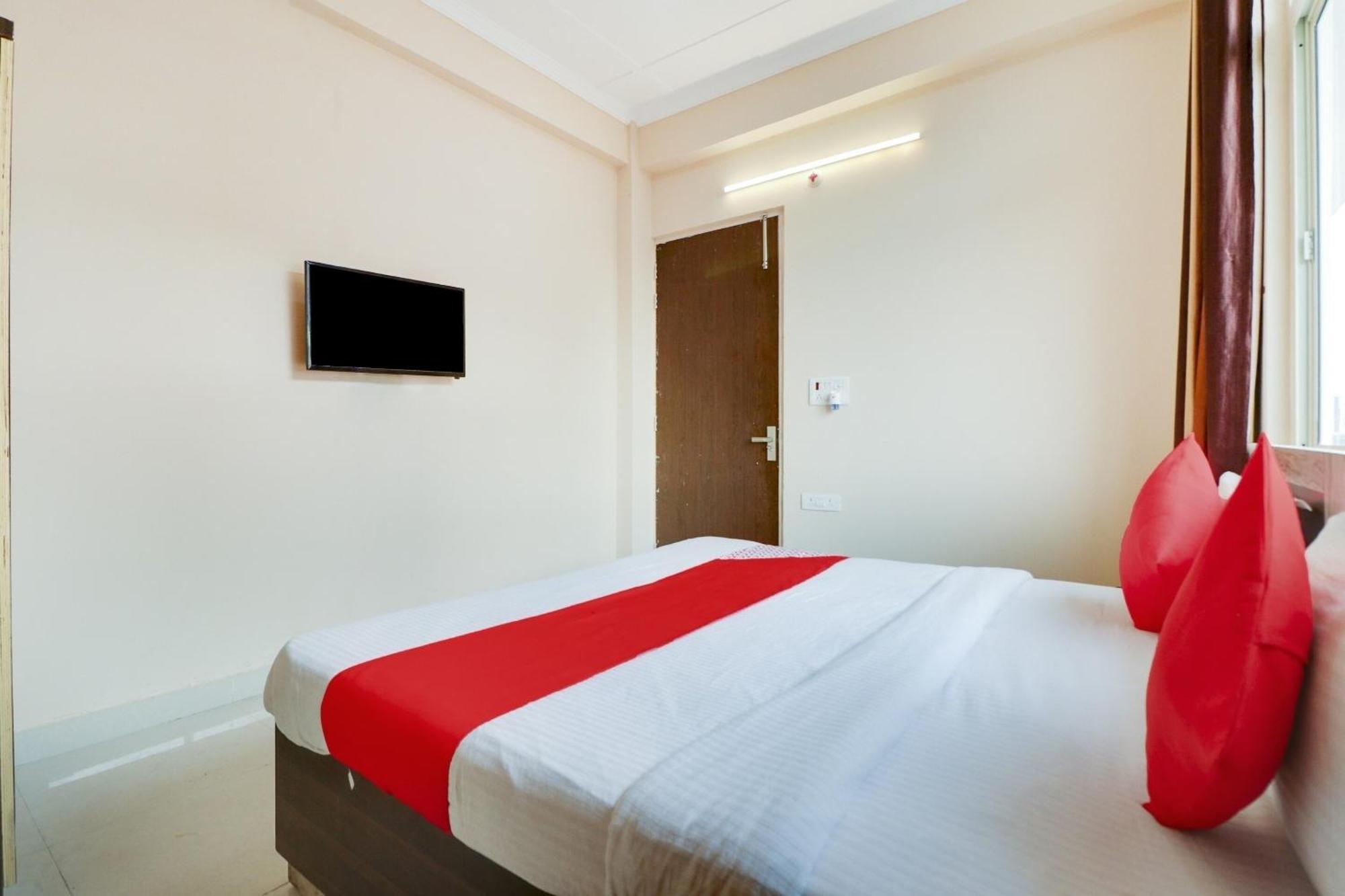 Oyo Flagship 75440 Relax Inn Greater Noida Ngoại thất bức ảnh